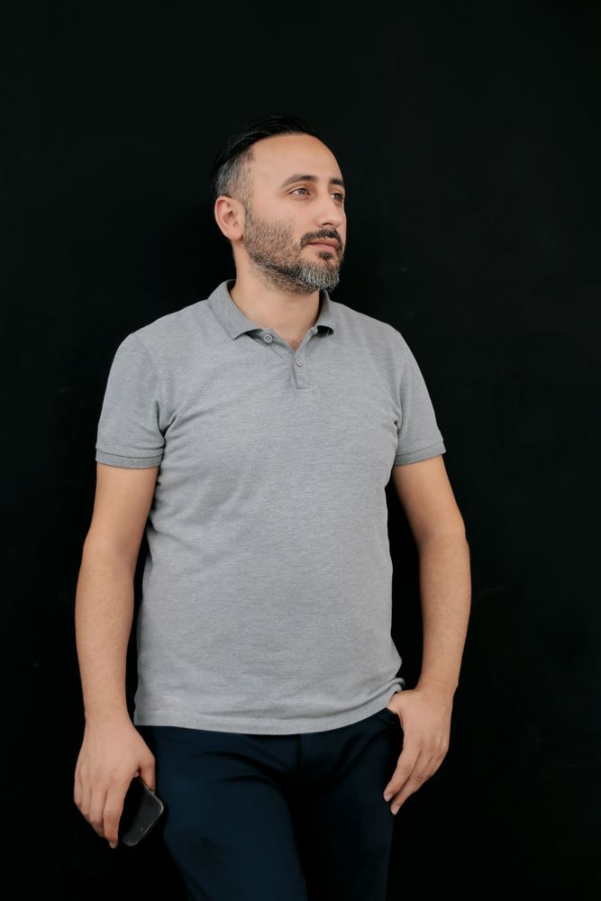 Model v pánskej bielizni Pansovia, štúdiové svetlo